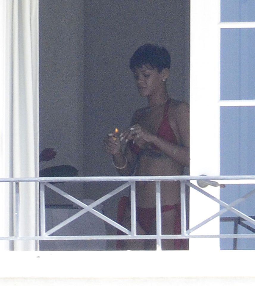 Rihanna Nude Hotel Pictures 117