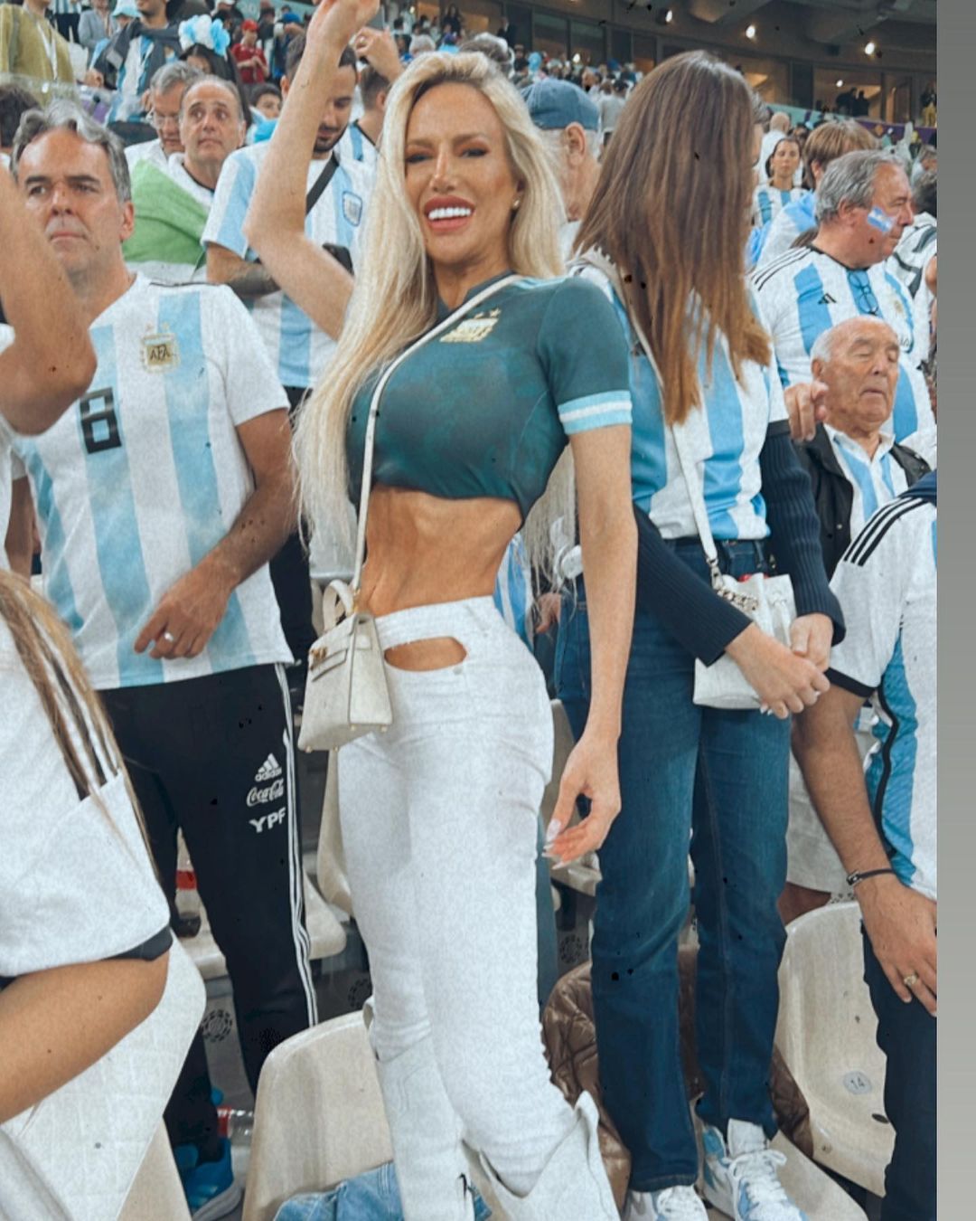 TOPLESS IN QATAR AFTER ARGENTINAS VICTORY image